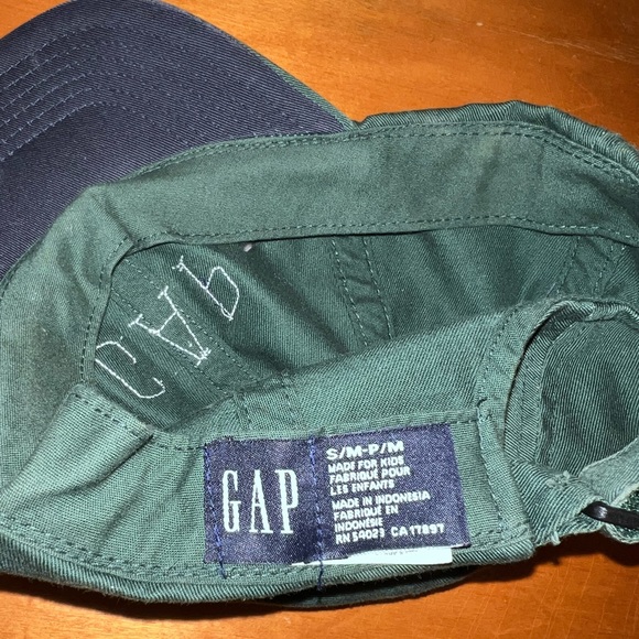 GAP children’s baseball hat - Picture 2 of 3